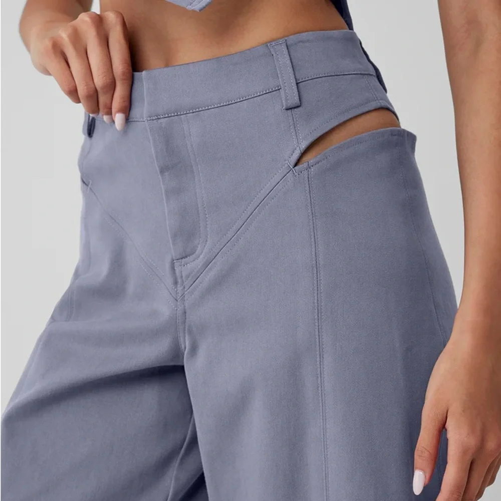 Alo set High-Waist Risk Taker Trouser& Alosoft All Night Tank - Fog - Picture 5 of 12